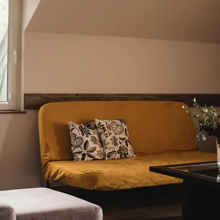 Apat Panzio Es Hajdina Etterem B&B Apátistvánfalva